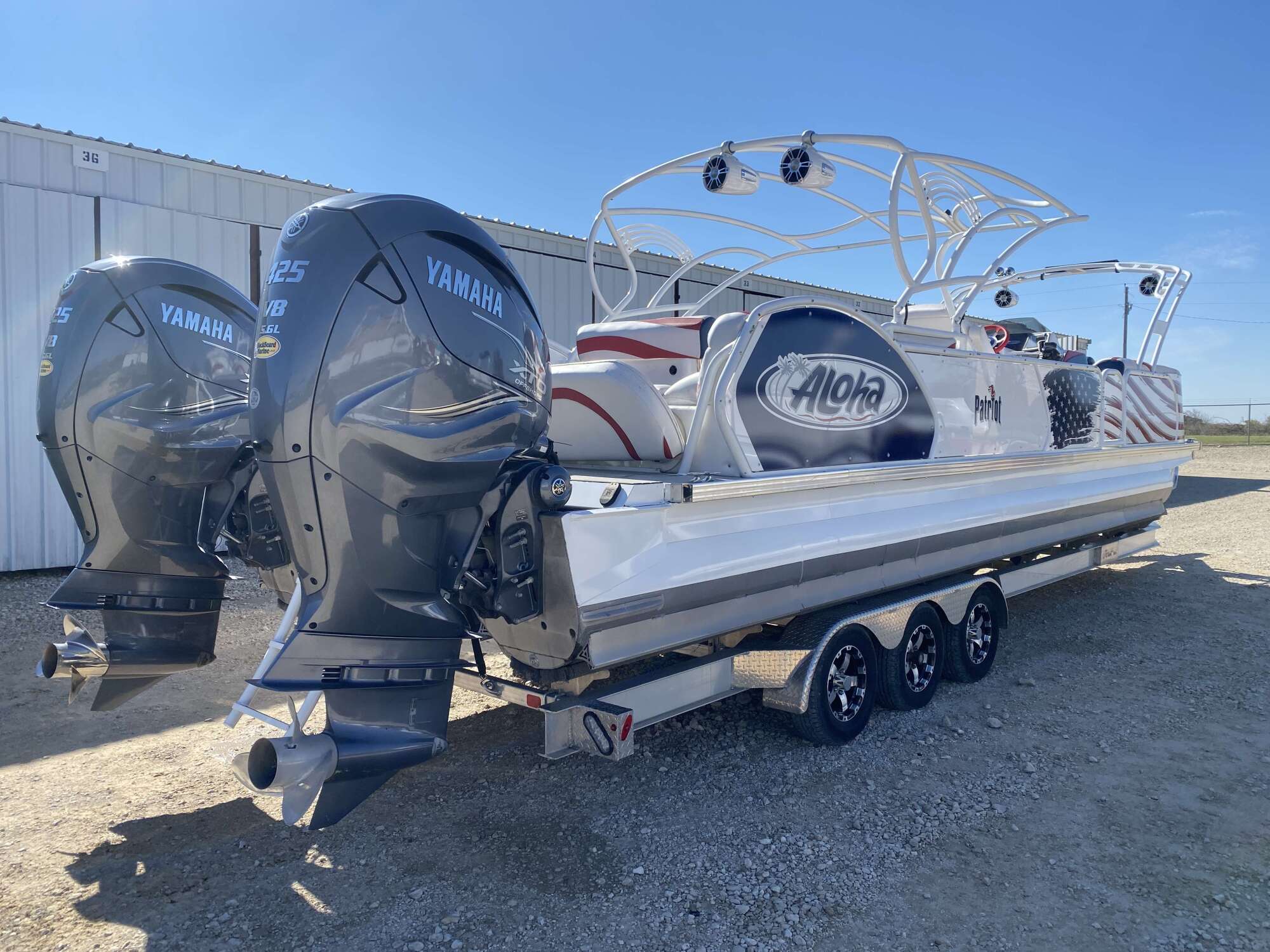 Aloha Pontoons Paradise Twin X Blackbeard Marine