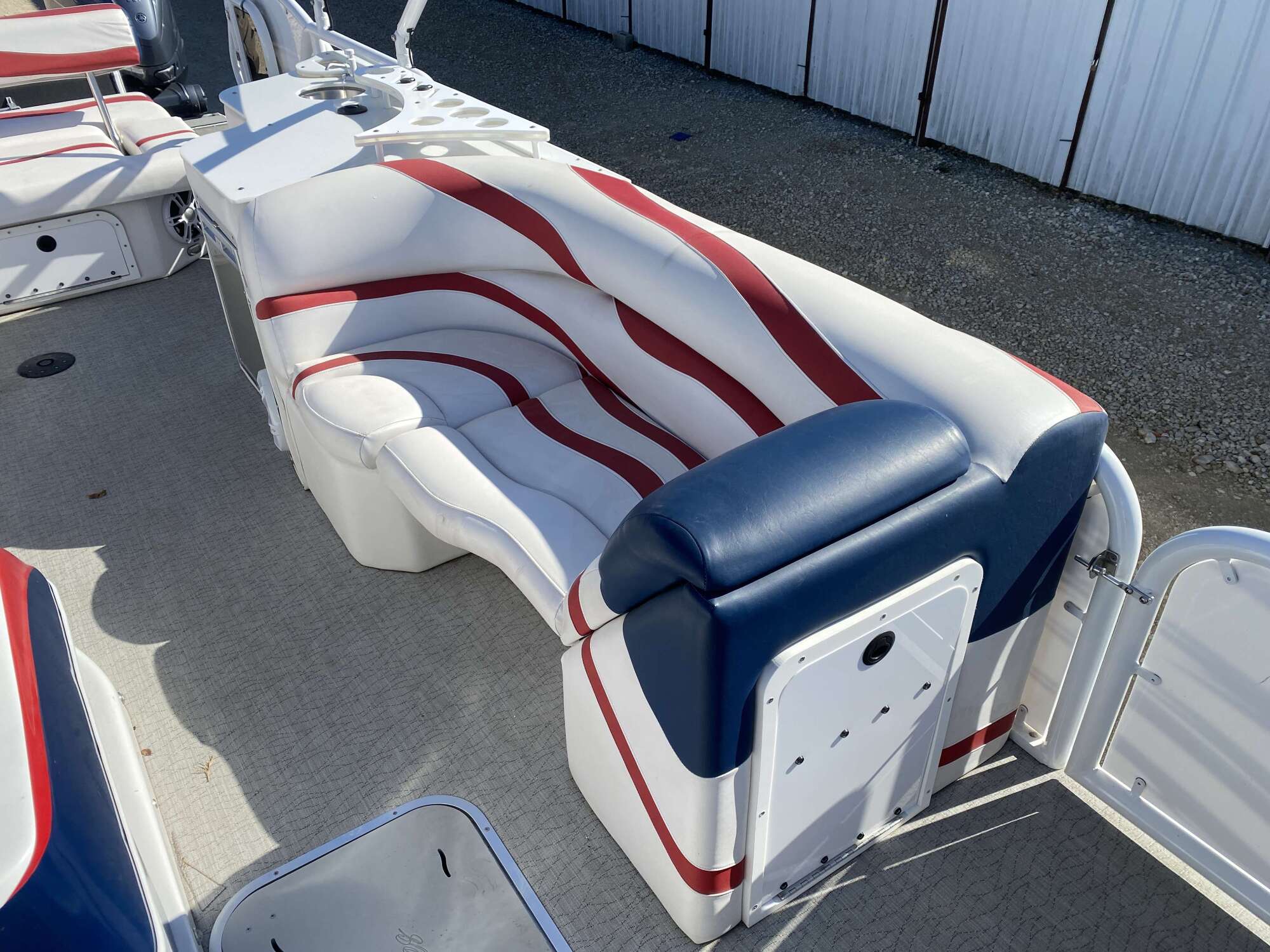 Aloha Pontoons Paradise Twin X Blackbeard Marine